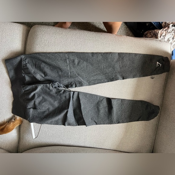 Gymshark black leggings size medium. - Picture 2 of 3